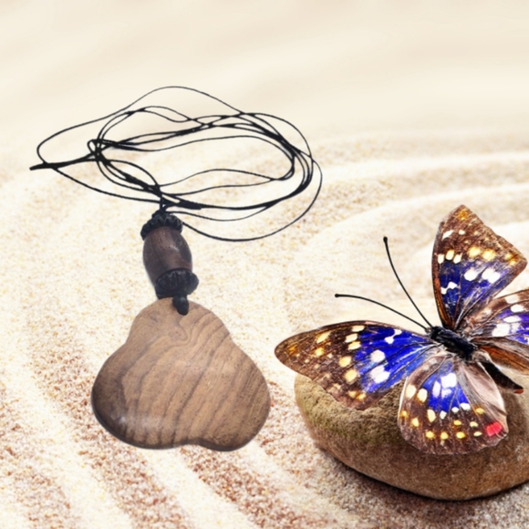 Jewelry - !👣3/$20. Wood Necklace w/Double Layer Cord.